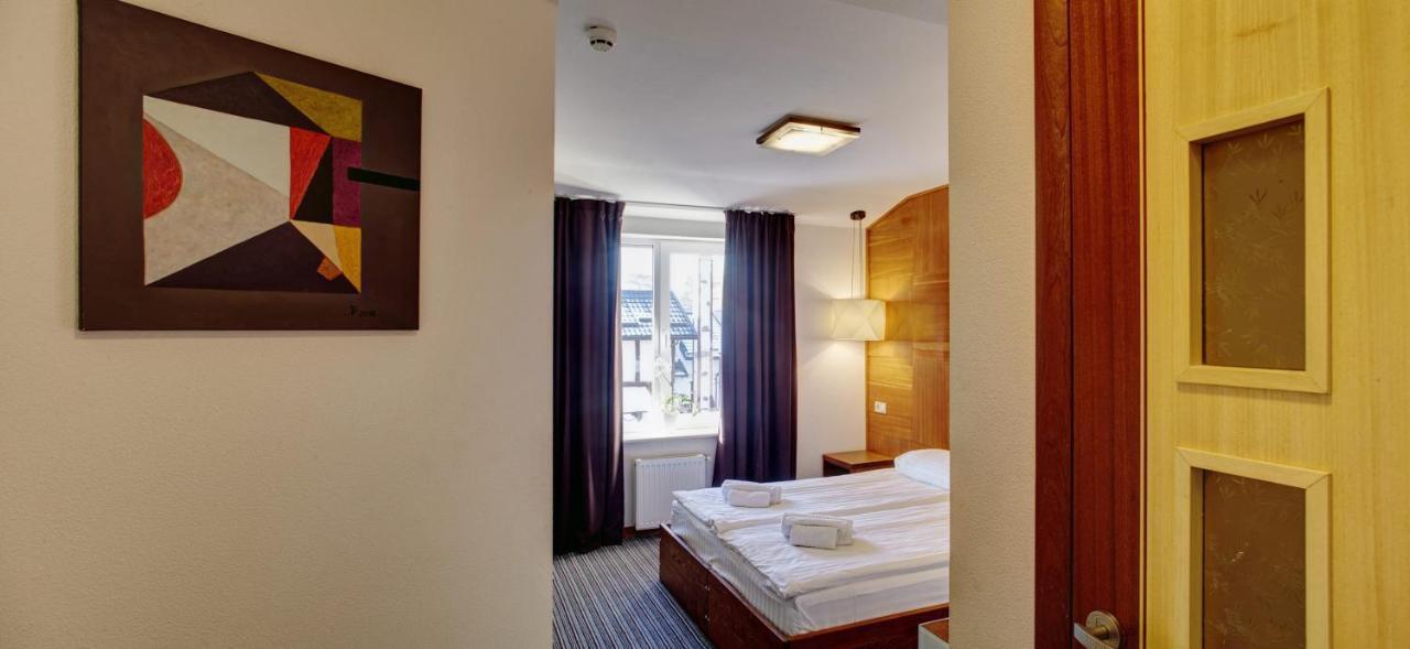 Valentyna Hotel Bryukhovychi Bagian luar foto